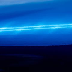 Avery Dennison Conform Chrome Blue Gloss